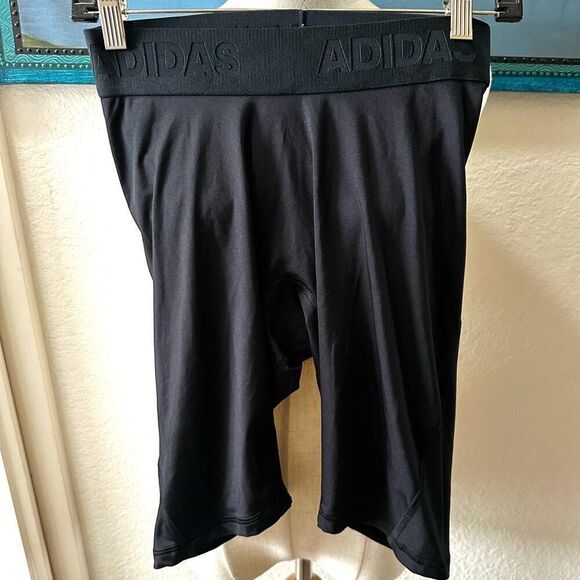 Adidas Techfit black compression shorts - Picture 2 of 9